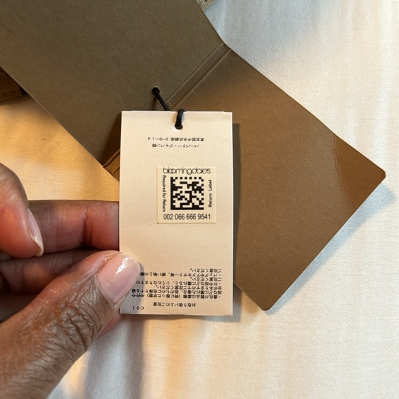 BURBERRY - Picture 3 of 6